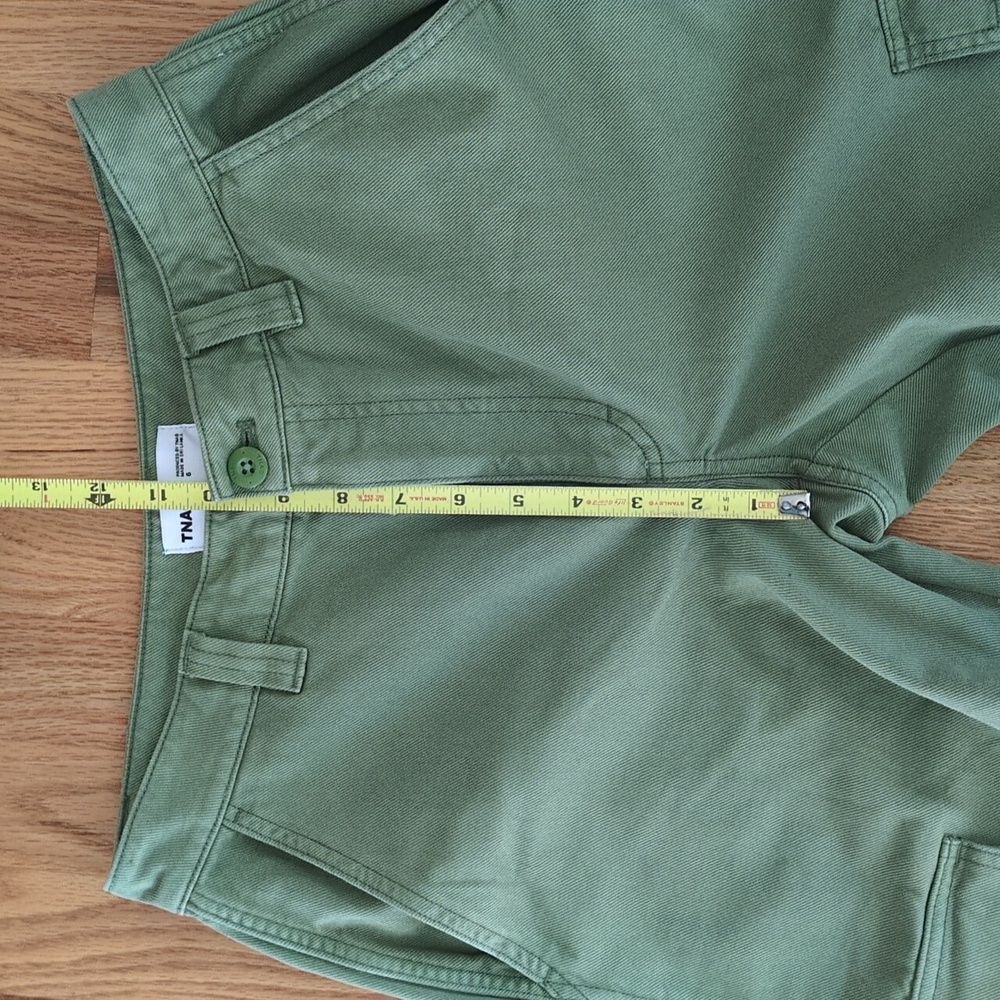 Aritzia TNA Green Women's Cargo Pants - Picture 8 of 10